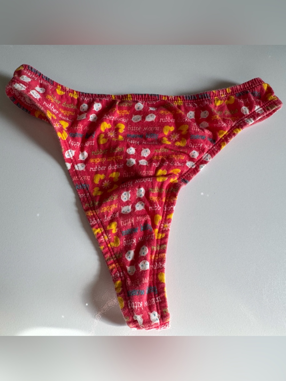 Vintage Y2K Junior’s No Boundaries Cat & Duck print Thong